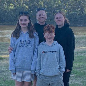 Meet your Posher, Lisa